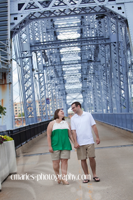 Kelsey & Jeremy Engagement Picture at Purple People Bridge
